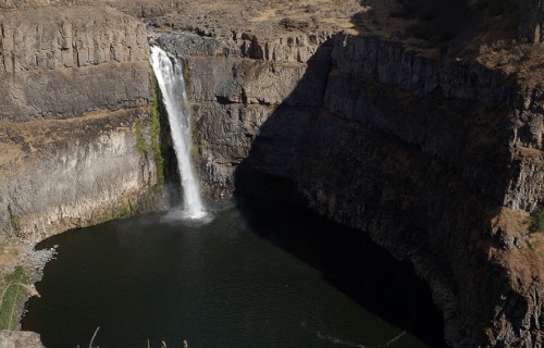 Earth's Many Stunning Waterfalls