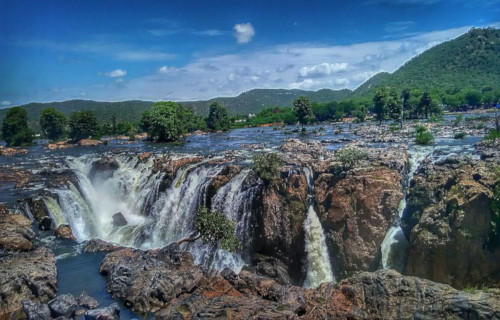 Hogenakkal Falls